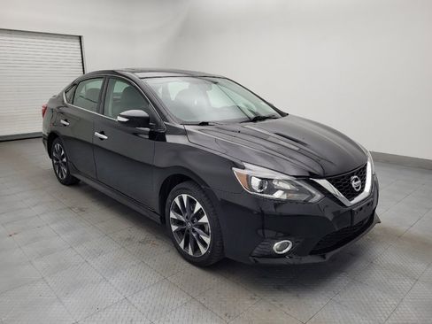 Used 2019 Nissan Sentra SR Turbo w/ Premium Package (SR Turbo) FWD image 13