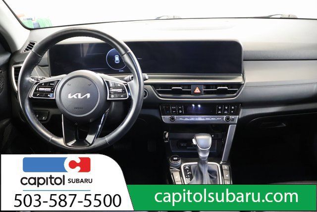 Used 2024 Kia Seltos EX AWD/4WD image 14