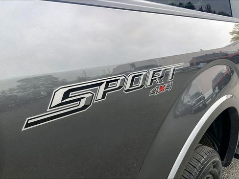 Used 2018 Ford F150 XLT w/ Equipment Group 302A Luxury AWD/4WD image 8