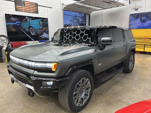 Used 2024 GMC Hummer EV 3X image 1