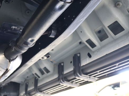 Used 2001 Ford F350 Lariat image 29