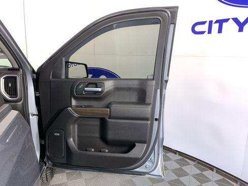 Used 2019 Chevrolet Silverado 1500 RST AWD/4WD image 36