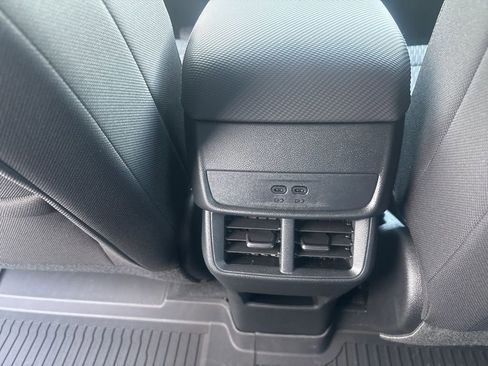 New 2026 Chevrolet Equinox LT w/ Safety and Technology Package FWD image 40