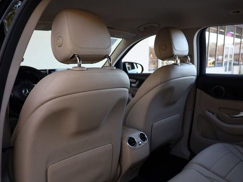 Used 2016 Mercedes-Benz GLC 300 image 17