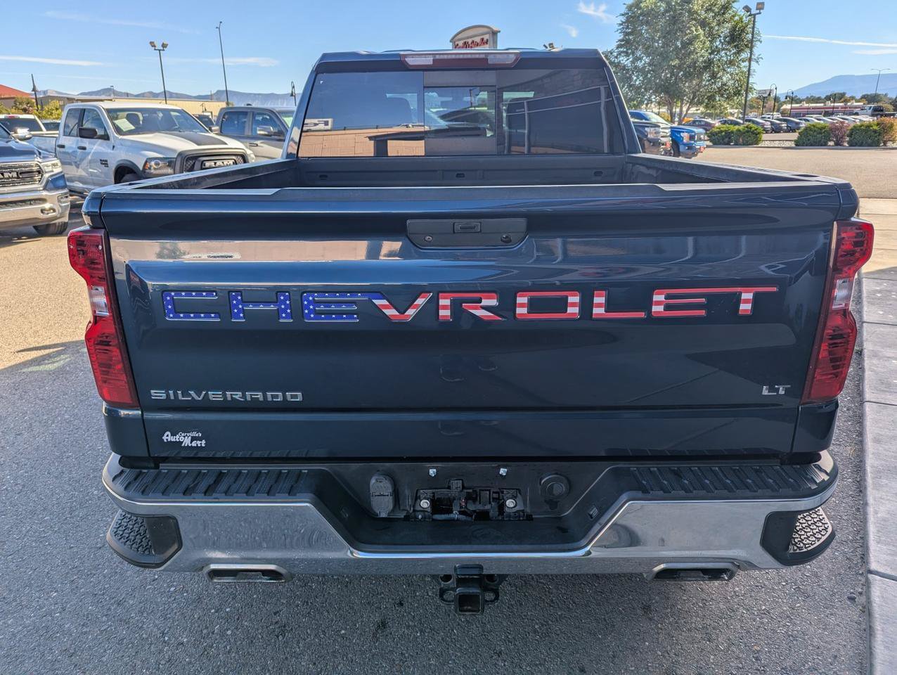 Used 2021 Chevrolet Silverado 1500 LT w/ Z71 Off-Road Package AWD/4WD image 4