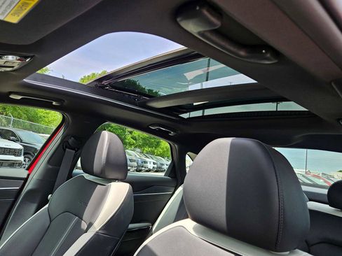 Used 2025 Kia K5 GT-Line w/ GT-Line Premium Package image 16