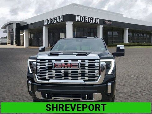 New 2026 GMC Sierra 2500 Denali w/ Denali Reserve Package image 2