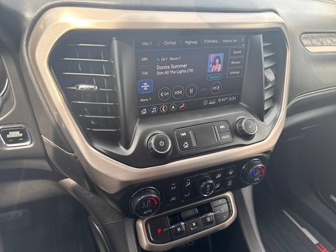 Certified 2020 GMC Acadia Denali w/ LPO, Floor Liner Package AWD/4WD image 23