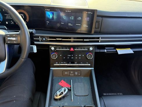 Used 2026 Hyundai Santa Fe SEL image 9