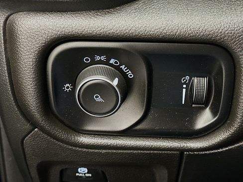 Used 2021 RAM 1500 Tradesman w/ Trailer Tow Group AWD/4WD image 17
