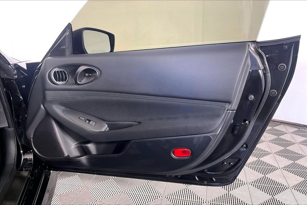 New 2027 Nissan Z Sport w/ Essentials Package (Sport) RWD image 16