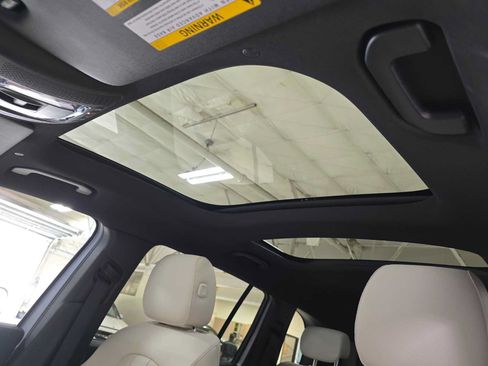 Used 2026 Mercedes-Benz GLB 250 4MATIC image 21