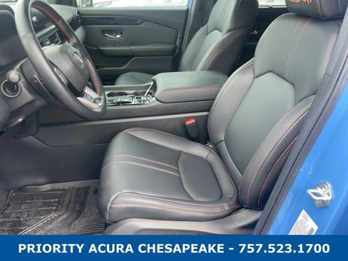 Used 2025 Honda Pilot TrailSport image 9