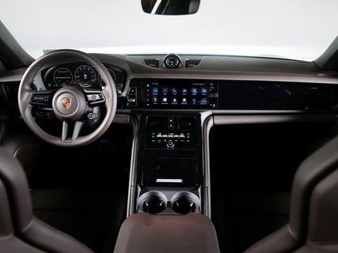 New 2026 Porsche Panamera 4 image 12