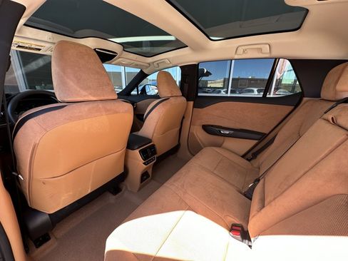 Used 2023 Lexus RZ 450e Premium image 33