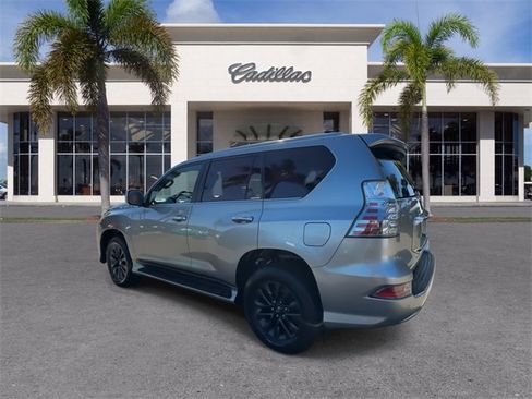 Used 2020 Lexus GX 460 Premium image 10