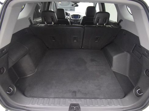 Used 2020 GMC Terrain SLT AWD/4WD image 30