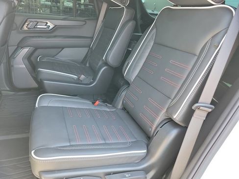 Used 2026 GMC Yukon AT4 Ultimate w/ LPO, Floor Liner Package AWD/4WD image 17