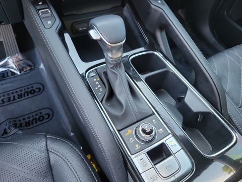 Used 2025 Kia Telluride EX X-Line AWD/4WD image 24