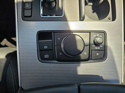 Used 2024 MAZDA CX-90 Plug-In Hybrid w/ Preferred AWD/4WD image 21