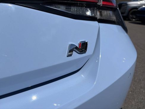 Used 2022 Hyundai Elantra N FWD image 7