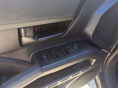 Used 2025 Toyota Tacoma SR RWD image 10