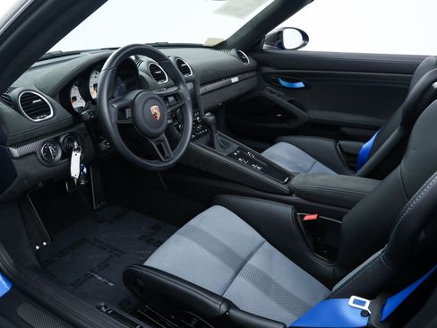 Used 2024 Porsche 718 Boxster Spyder RS RWD image 27
