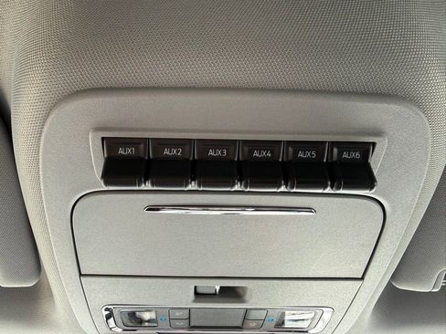 New 2026 Ford F350 4x4 Crew Cab DRW Super Duty image 33