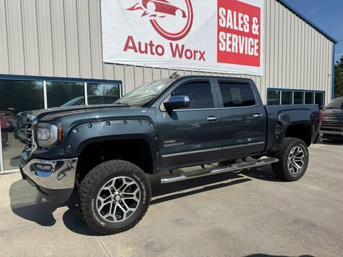 Used 2017 GMC Sierra 1500 SLT w/ SLT Premium Package AWD/4WD image 24