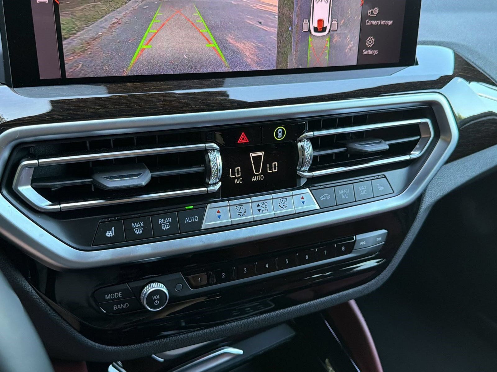 Certified 2025 BMW X4 xDrive30i AWD/4WD image 18