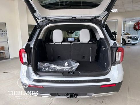 New 2026 Ford Explorer Active w/ Active Comfort Package image 12