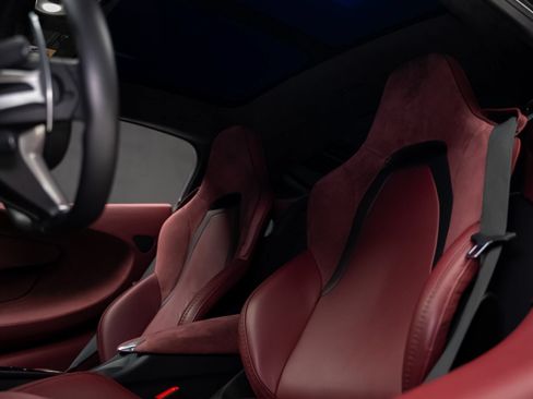 Used 2023 McLaren GT RWD image 54