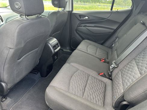 Used 2019 Chevrolet Equinox LT w/ Driver Convenience Package FWD image 35