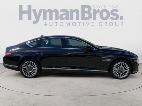 Used 2024 Genesis G80 AWD/4WD image 2