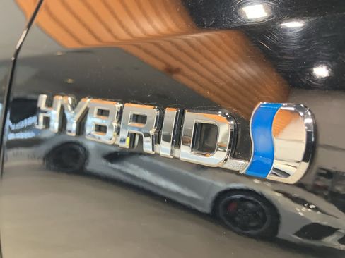 Used 2019 Toyota Highlander XLE image 30