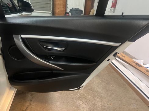 Used 2018 BMW 330i Sedan image 23