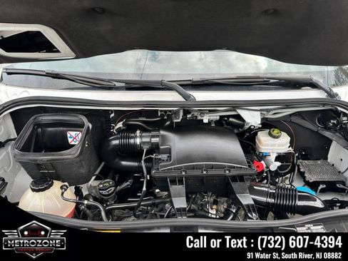 Used 2019 Freightliner Sprinter 3500 w/ Premium Package RWD image 39