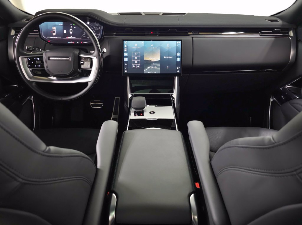 Certified 2024 Land Rover Range Rover SE AWD/4WD image 13
