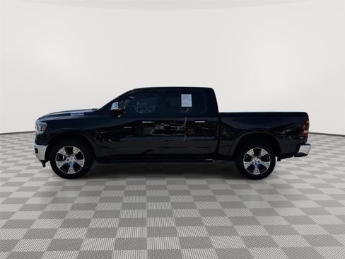 Used 2021 RAM 1500 Laramie AWD/4WD image 3