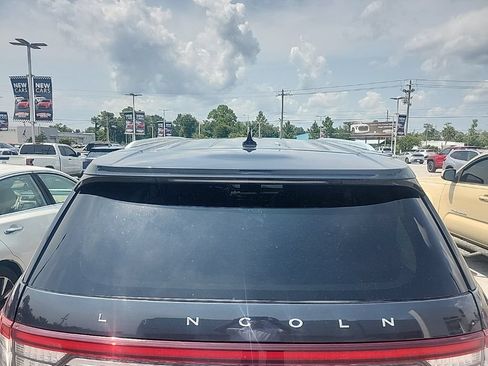 Used 2021 Lincoln Aviator Reserve w/ Elements Package Plus RWD image 24