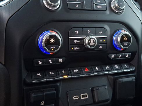 Used 2021 GMC Sierra 1500 Denali w/ Denali Ultimate Package image 23