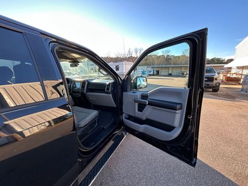 Used 2019 Ford F150 XLT w/ Equipment Group 302A Luxury image 21