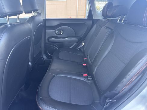 Used 2019 Kia Soul ! FWD image 19