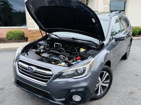 Used 2019 Subaru Outback 2.5i Limited AWD/4WD image 23
