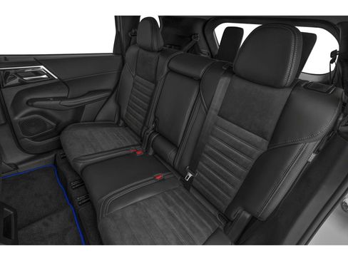 New 2025 Mitsubishi Outlander SE image 27