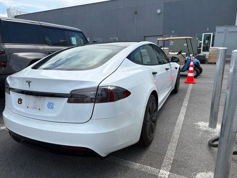 Used 2022 Tesla Model S AWD/4WD image 4