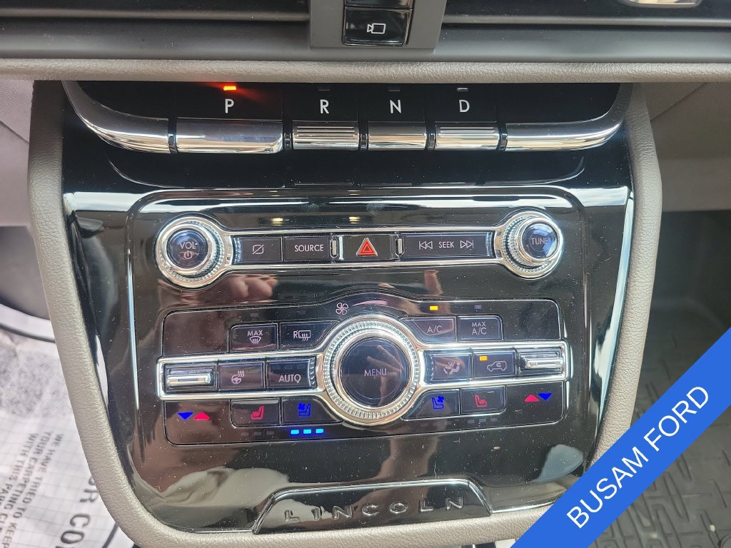 Used 2022 Lincoln Corsair AWD w/ Premium Package image 22