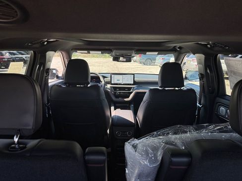 New 2026 Ford Explorer ST RWD image 28