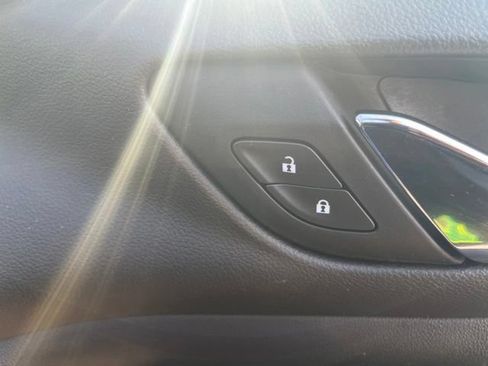 Used 2023 GMC Acadia AT4 w/ Preferred Package AWD/4WD image 47