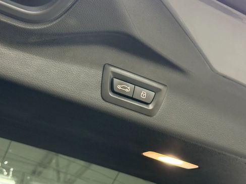 Used 2024 BMW X5 M60i AWD/4WD image 40